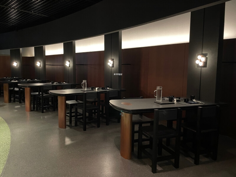 서울역 맛집 콘피에르-가성비 파인 다이닝 홀 좌석