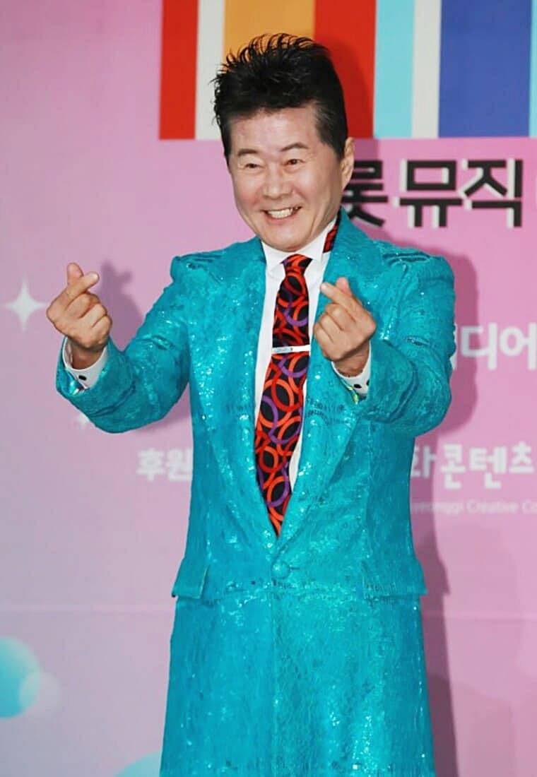 가수-태진아