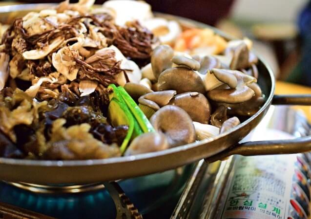 생생정보 장작불곰탕 위치