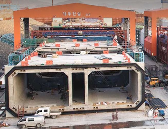 대우건설, 인도네시아 침매 터널 프로젝트 참여...본 공사 연결 기대 VIDEO: Hutama Karya and Daewoo Hold Underwater Tunnel Project Studies for the IKN Toll Road