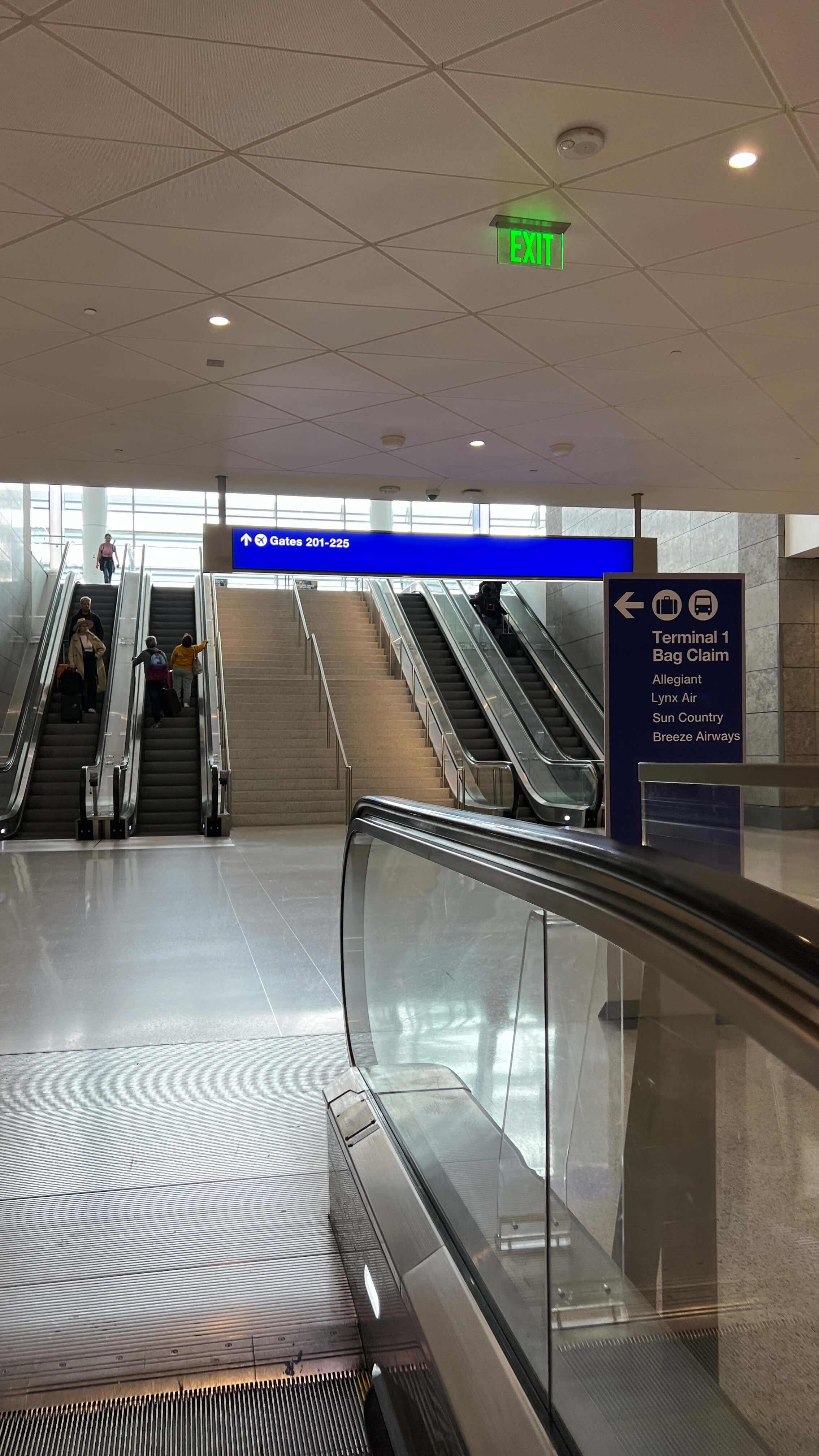 LAX 터미널 B