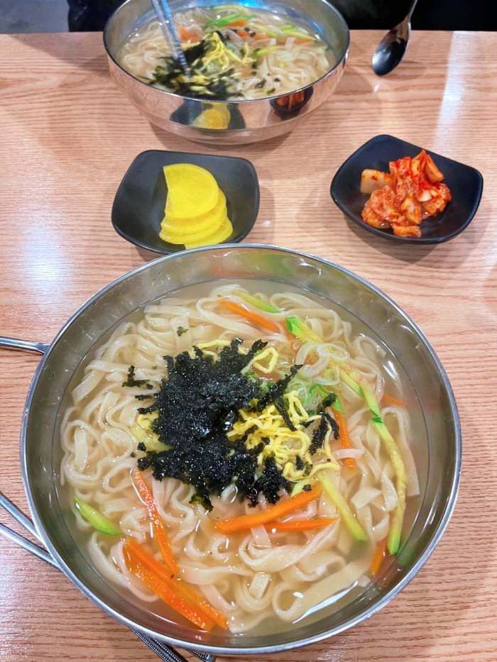 생방송투데이 이천 관고 전통 시장 잔치국수 칼국수 맛집