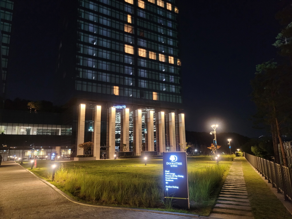 더블트리 바이 힐튼 서울 판교