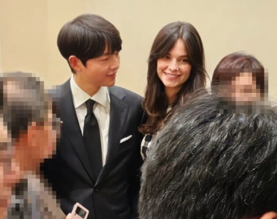 송중기와 아내 케이티