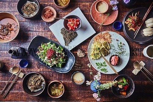 동서양 테이블 매너 중 한국의 전통 상차림 예절과 식사 순서