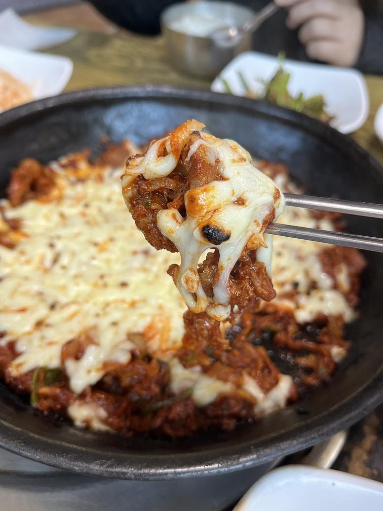 치즈불백입니다