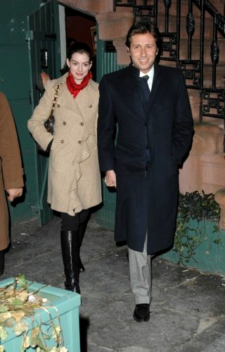 앤 해서웨이 프로필 남편 출연영화 나이 대학교 별마당 도서관