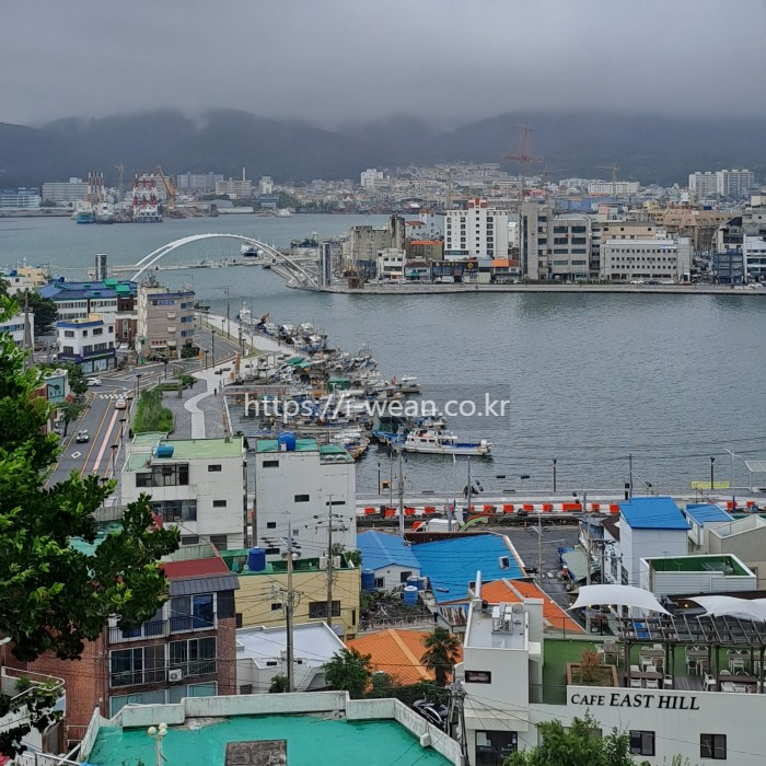 동피랑 전망대에서 바다를 본 모습