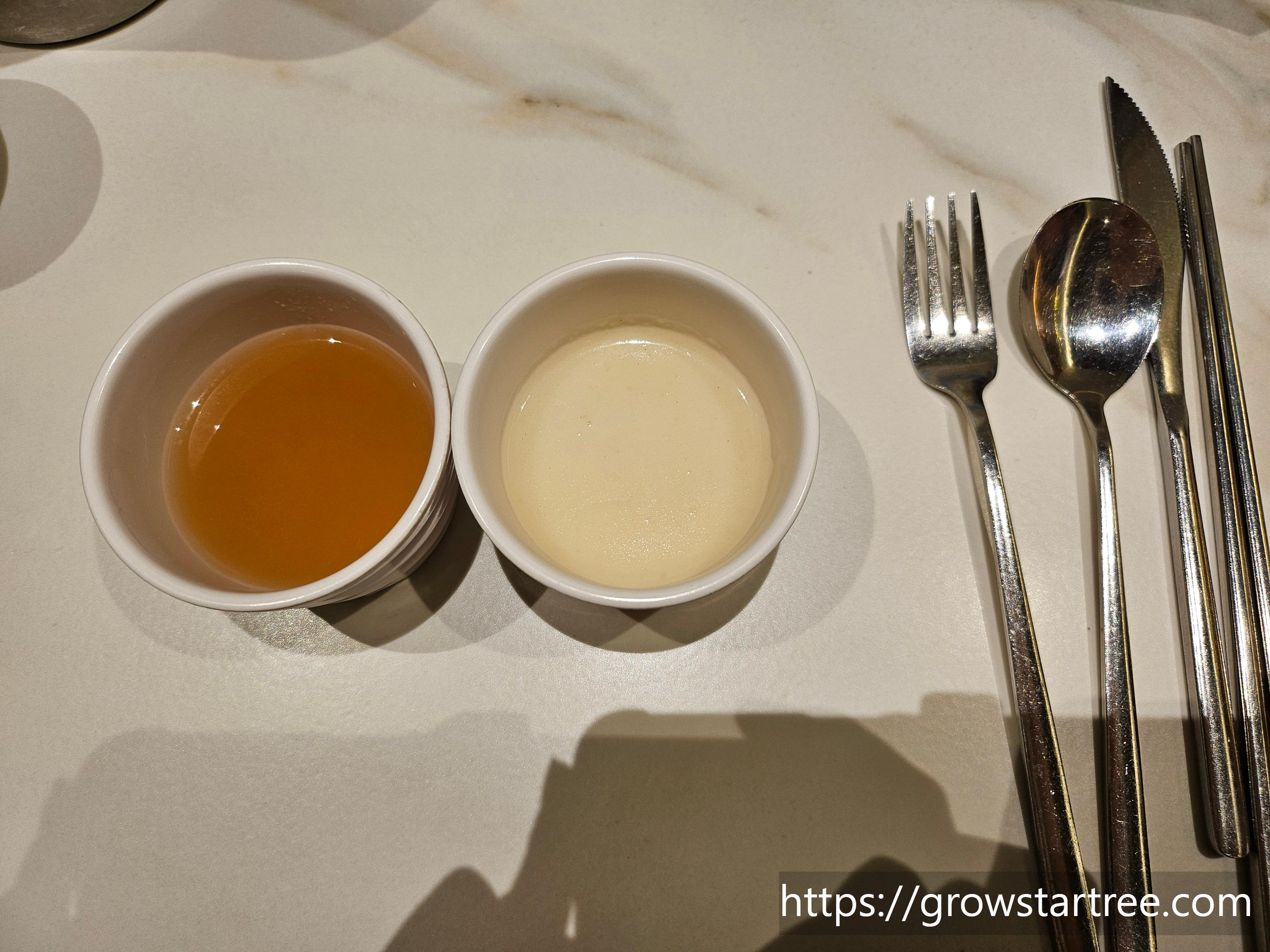 청담왕돈까스 스프와 미소된장국