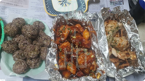 꾸브라꼬 숯불 두마리치킨