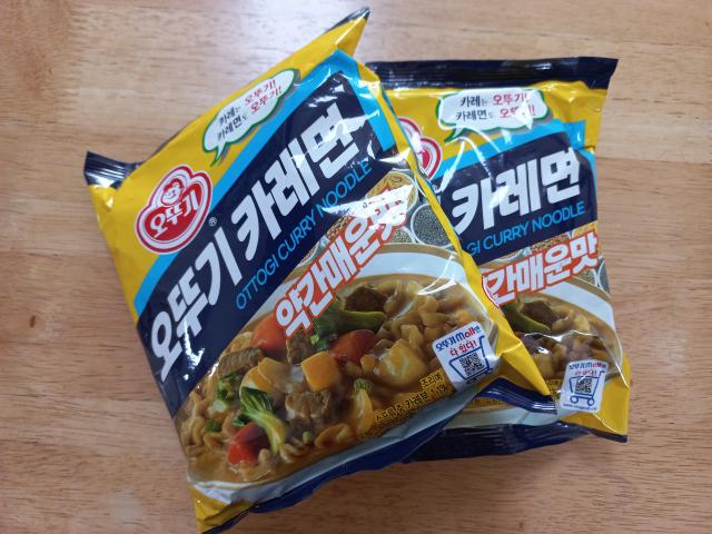 오뚜기 카레면 약간 매운맛