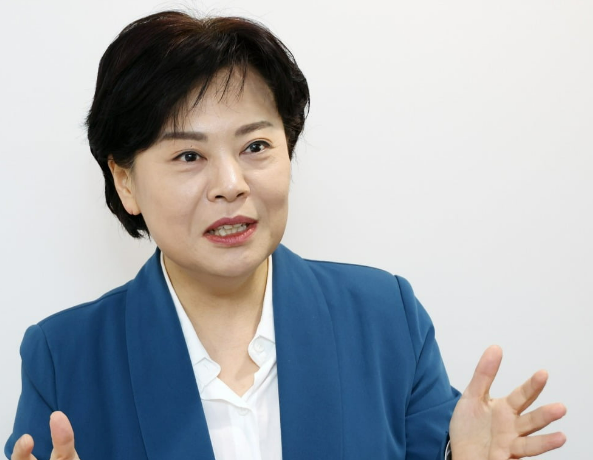 윤희숙 위원장 누구? 국민의힘 혁신 조타수, 프로필부터 경력까지 알아보기