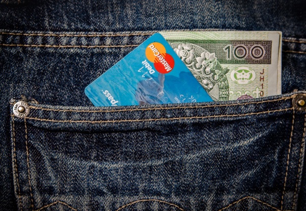 카드, 현금의 모습