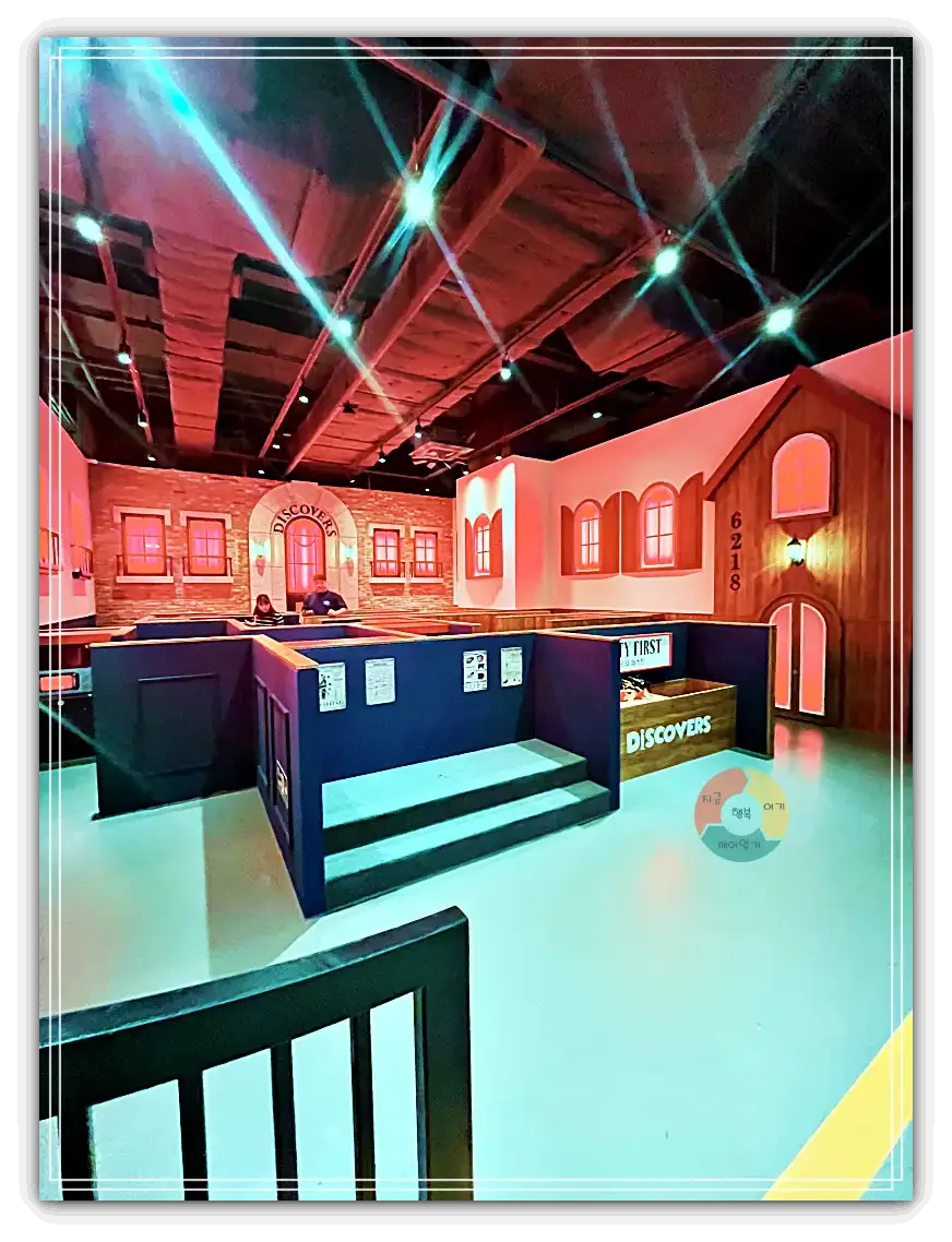 디스커버스_소방체험-작은부스-모형소화기-소방모자