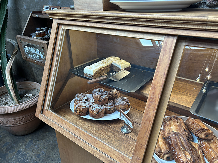 러스트-베이커리-빵진열대4