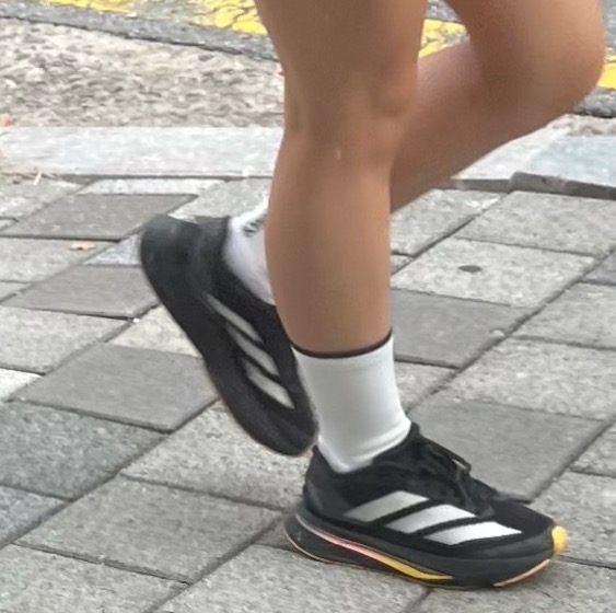 아디제로 SL2러닝화사진