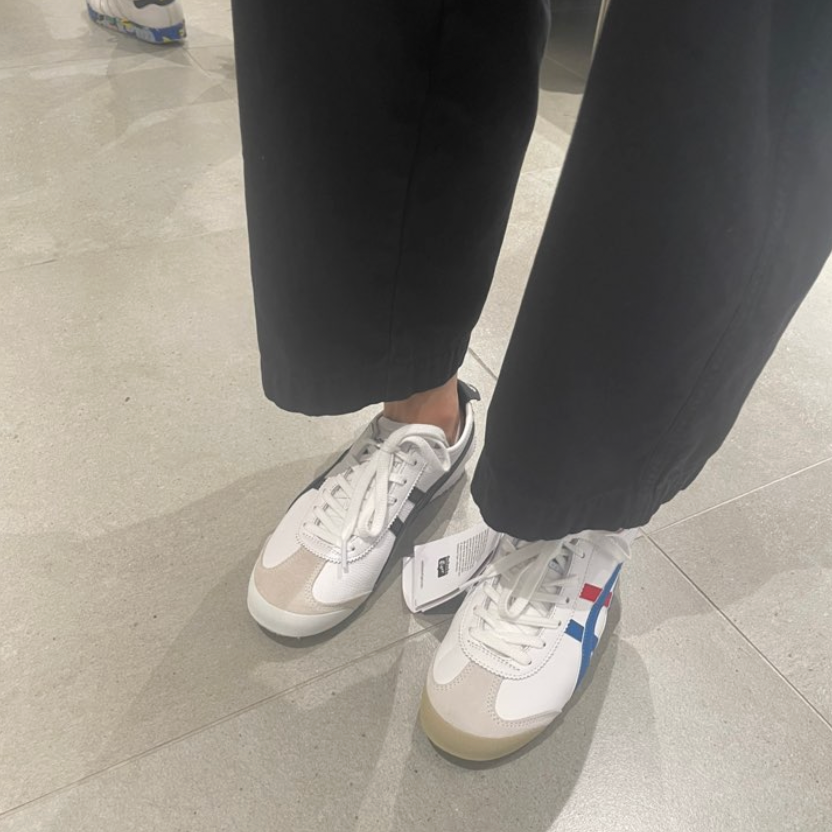오니츠카 타이거 멕시코 66 착용