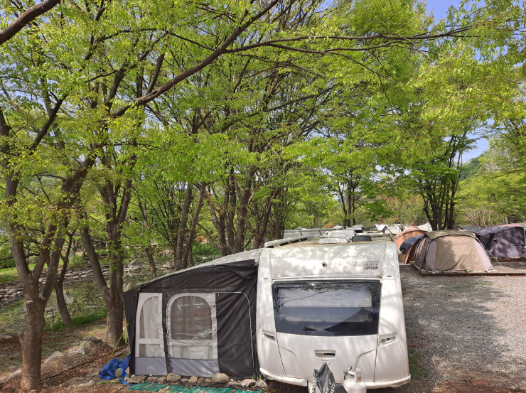 경기-가평-밤벌-캠핑장-사진-입니다.