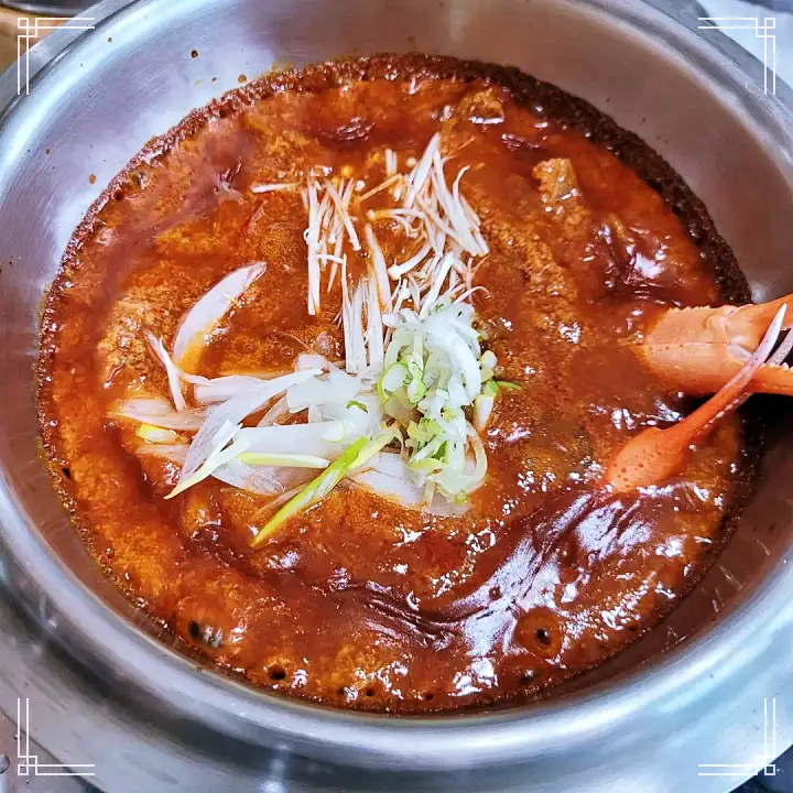 식객 허영만 백반기행 붉은대게 요리 문희경 편 대게 게짜박이 두부게살찜 울진 맛집 소개