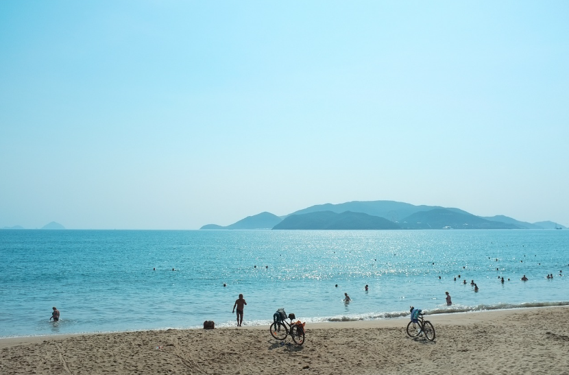 나트랑의 봄 해변 관련 이미지