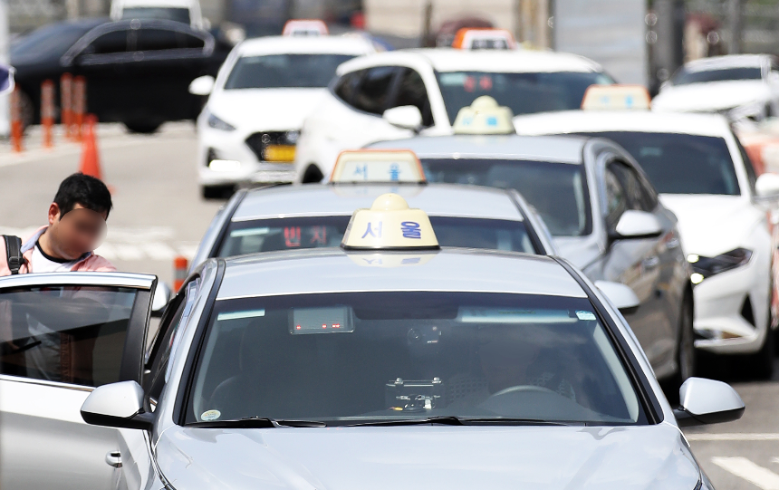 2025년 개인택시기사 월급 현실 분석 – 얼마나 벌까