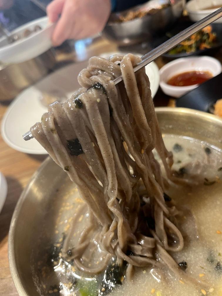 메밀칼국수입니다