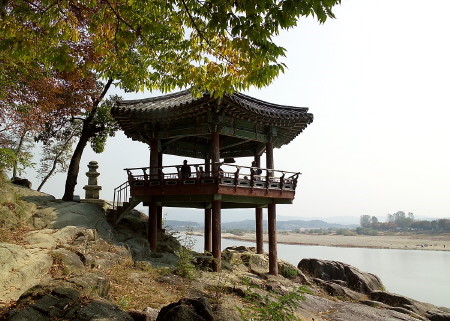 여주 5일장 주변 여행지 추천 신륵사