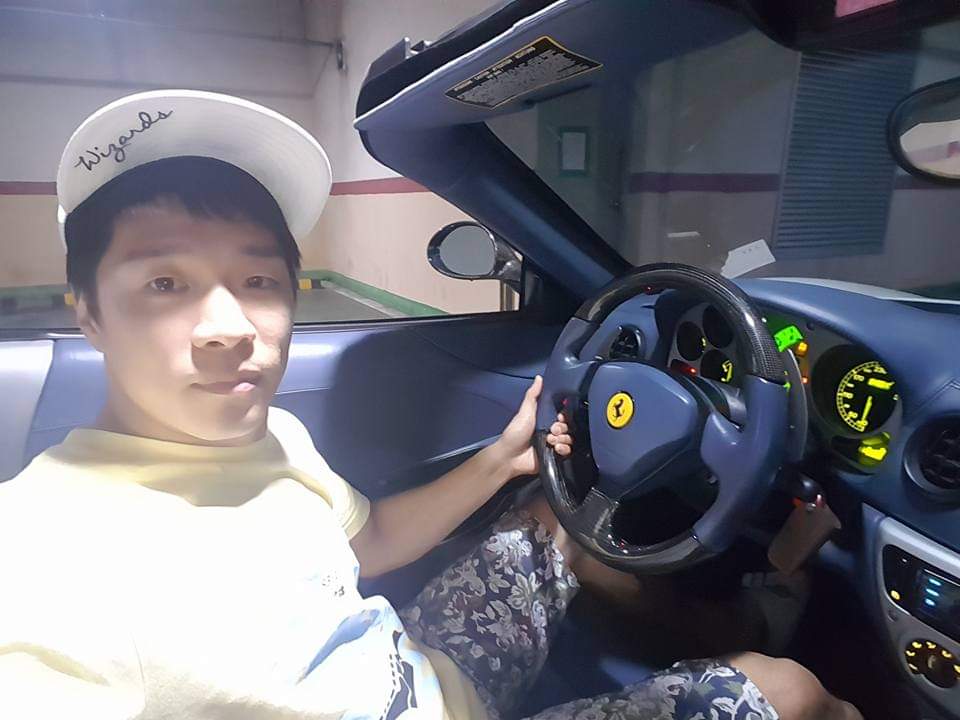 페라리 슈퍼카 오너