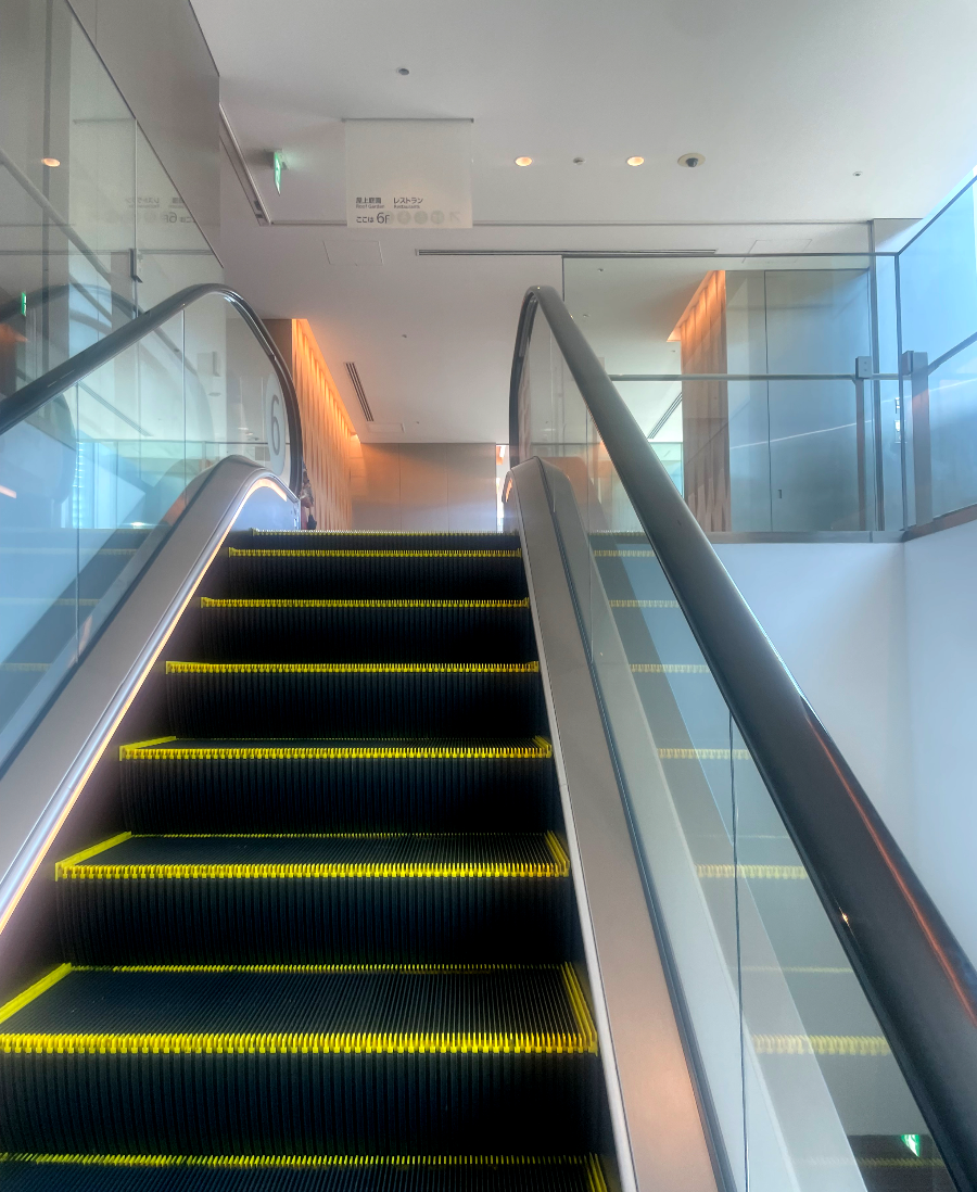 도쿄역 킷테 마루노우치 타워(구.도쿄 중앙 우체국) 옥상가는길