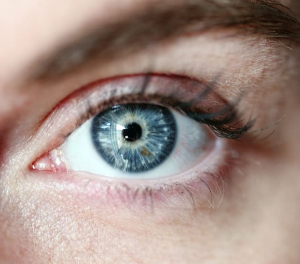 눈떨림 이유와 오래 지속되는 현상 원인