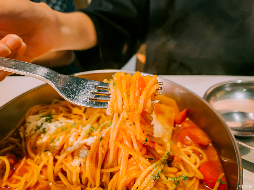 레드 토마토 파스타