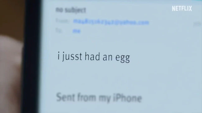 넷플릭스 베이비 레인디어 장면