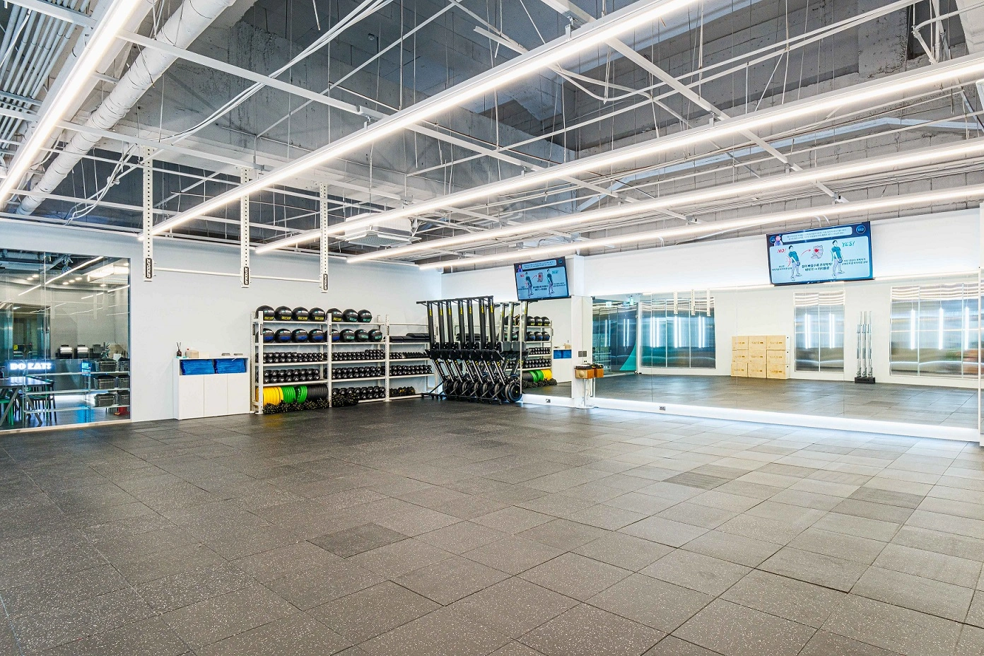 지하철 2호선 뚝섬역 핏 스테이션 소개 성수 운동 커뮤니티 공간 그룹 레슨 시설 좋은습관 PT 스튜디오 성수