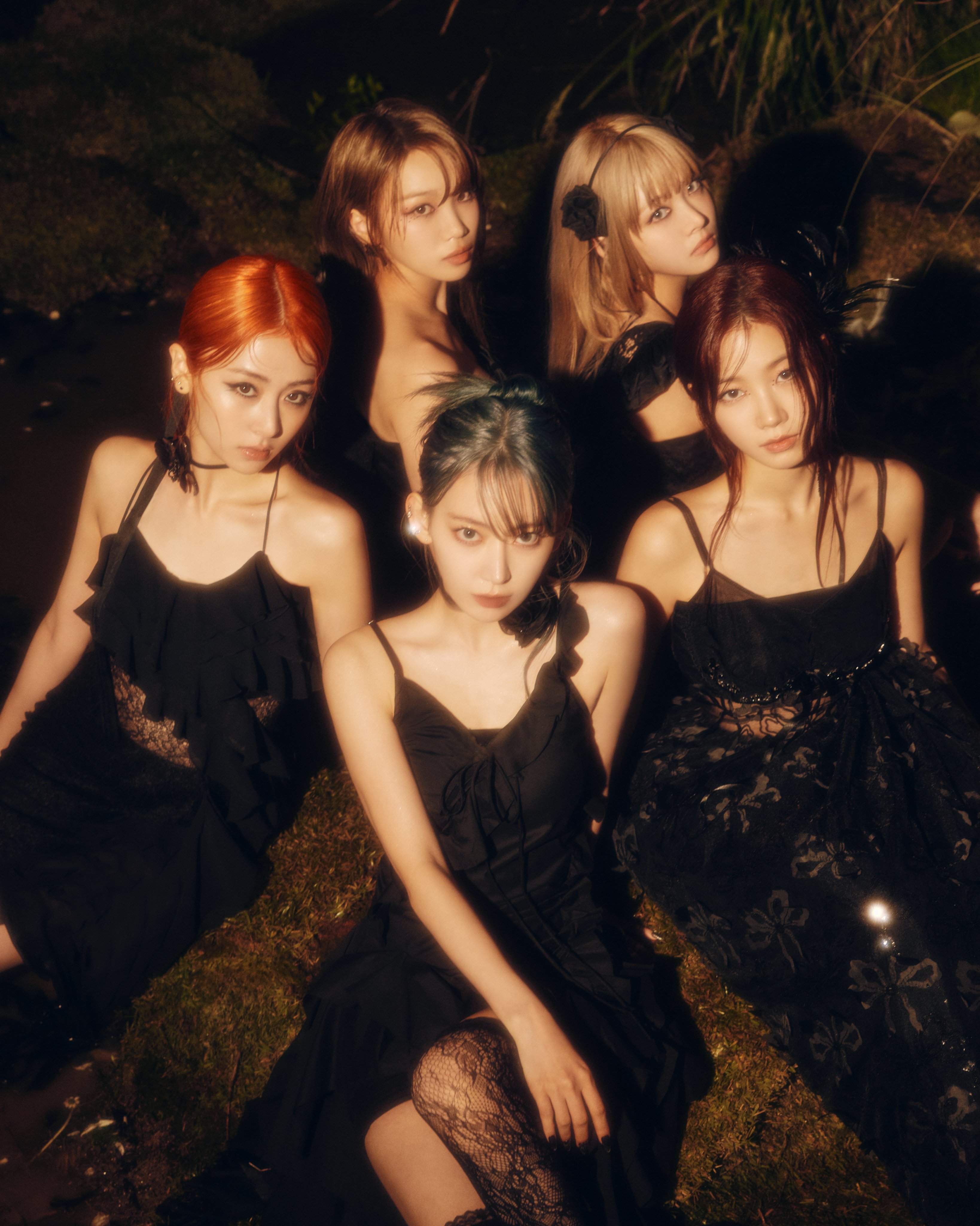 LE SSERAFIM 3rd Mini Album 'EASY' CONCEPT PHOTO FEATHERLY LOTUS