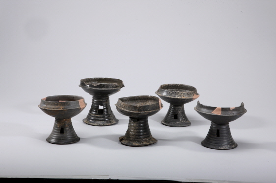 연산동 고분군 유물