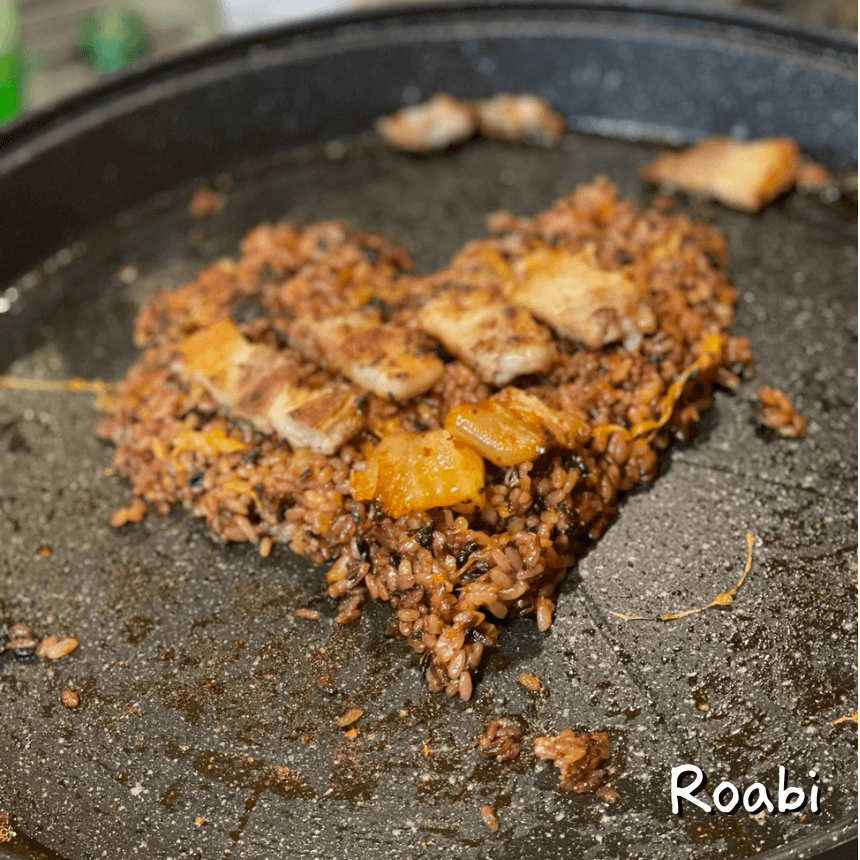 냉면, 볶음밥과 김치찌개, 사이드 메뉴도 믿고 먹는다