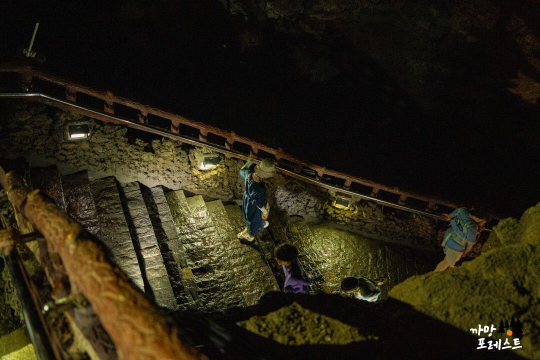 제주 만장굴 내려가는길