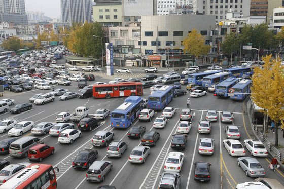 긍정적 회부효과와 부정적 외부효과