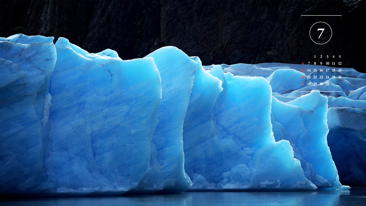 17 어둠 속 빙하 A - 2025년7월 노트북배경화면