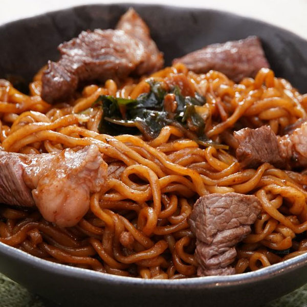 채끝 스테이크 짜파구리