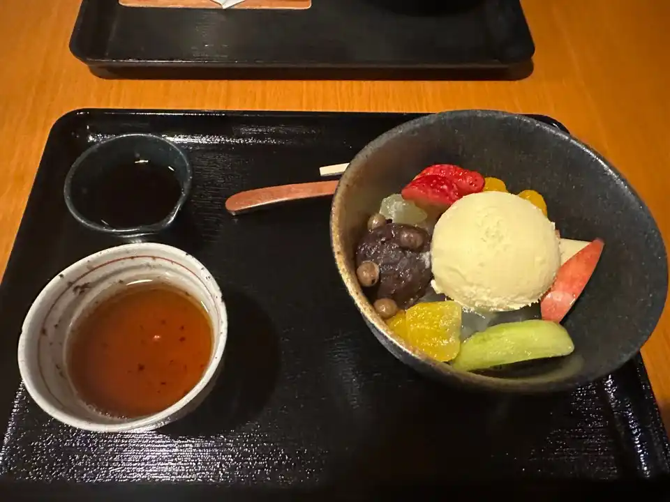 카페의 유명 다과 안미츠