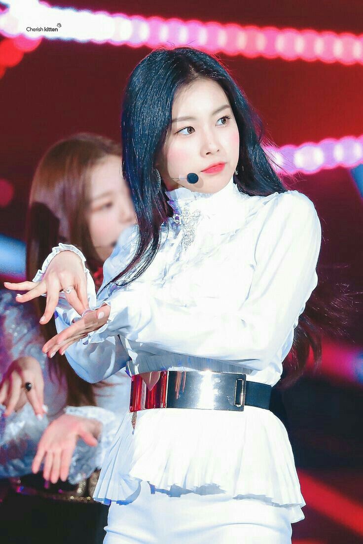 아이즈원 강혜원 몸매 키