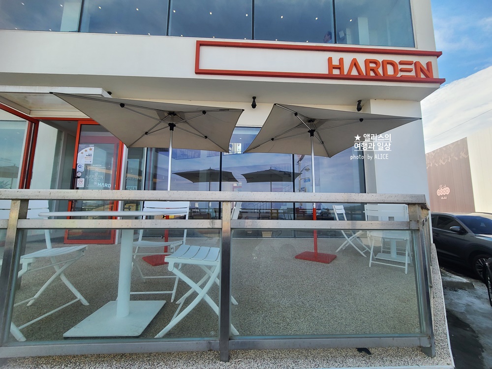 울산 진하해수욕장 오션뷰 카페 하든 솔직 후기