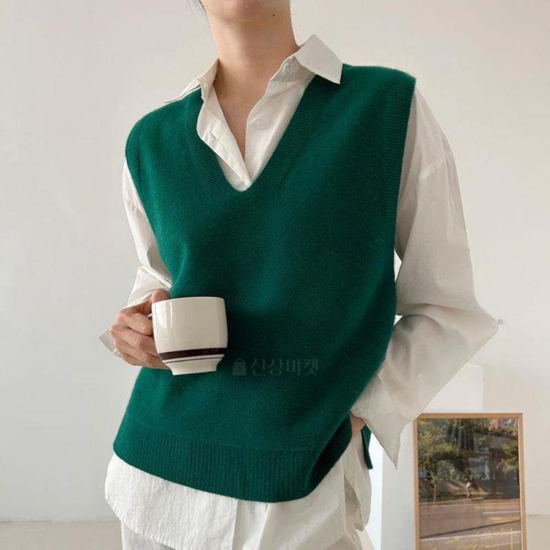 여자 니트조끼 옆트임 브이넥 캐시미어