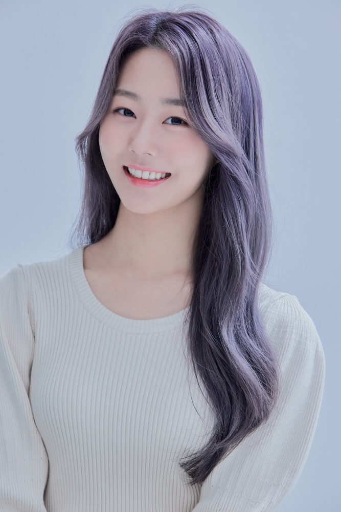채린, FNC엔터테인먼트