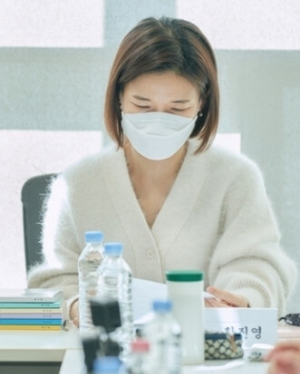 연인 황진영 작가