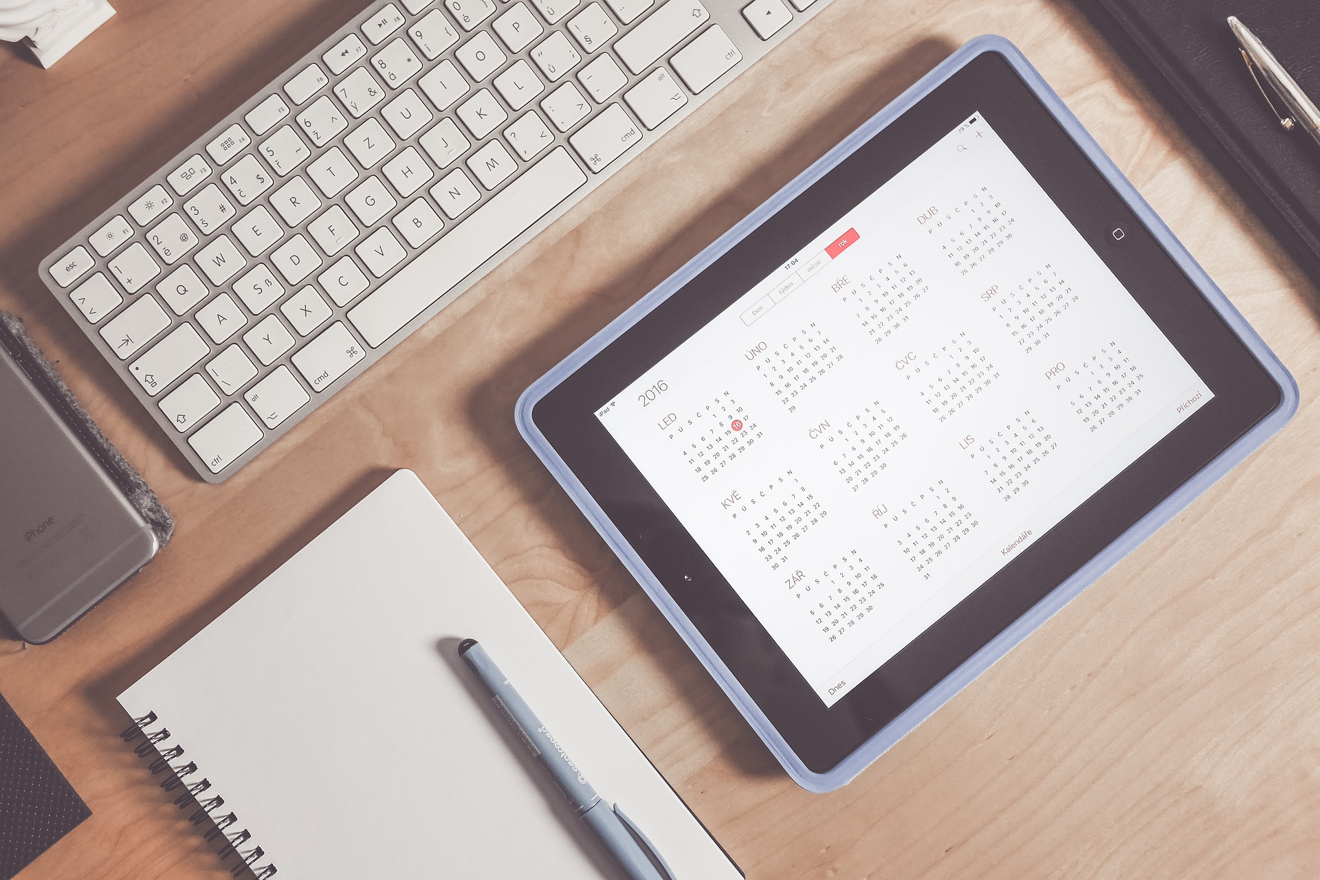 Create a to-do list, Use a calendar