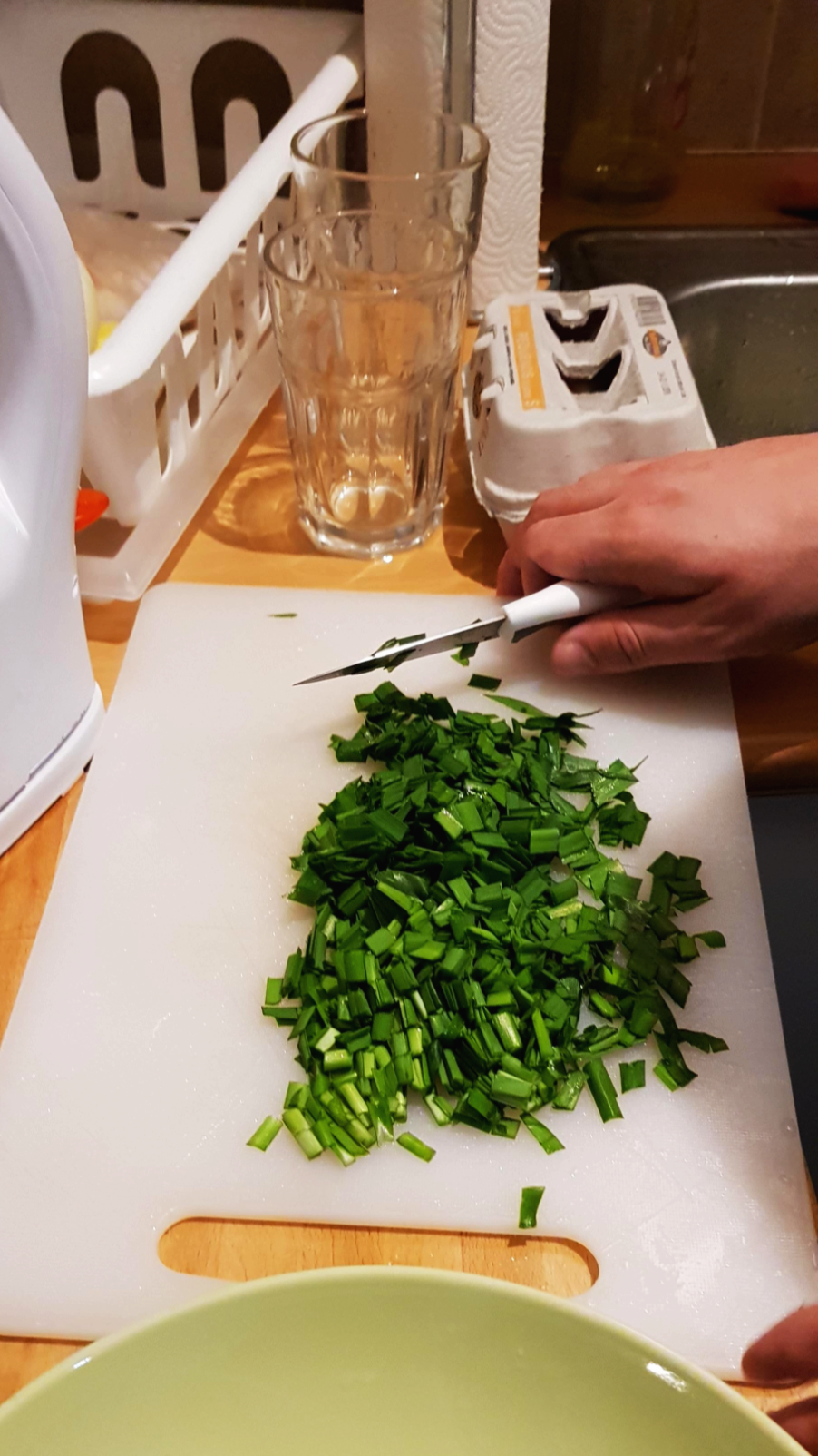 밑재료 준비 부추 썰기