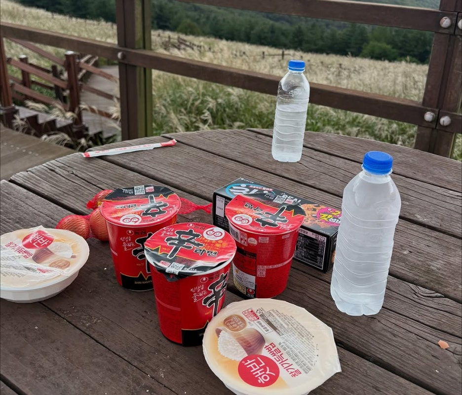 간월산 매점 컵라면