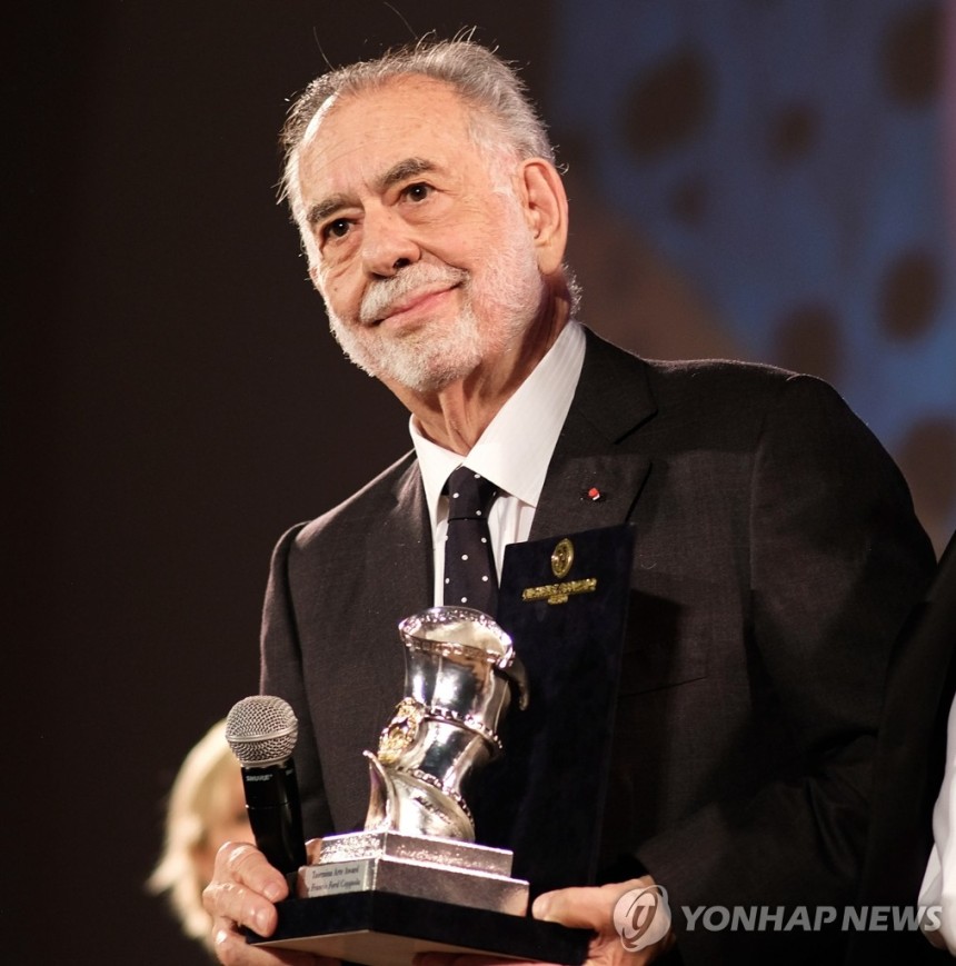 프란시스 포드 코폴라 감독 사진